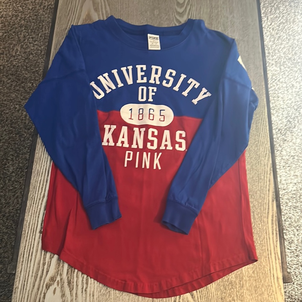 Victoria’s Secret Pink long sleeve tee KU size XS